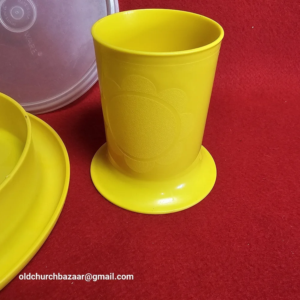 VTG Tupperware Yellow LITTLE DINER Set Dish/Lid 1317 Tumbler 1318